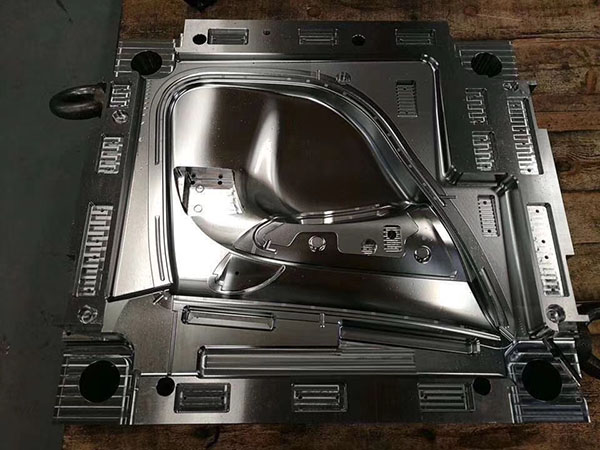 汽車(chē)模具零部14